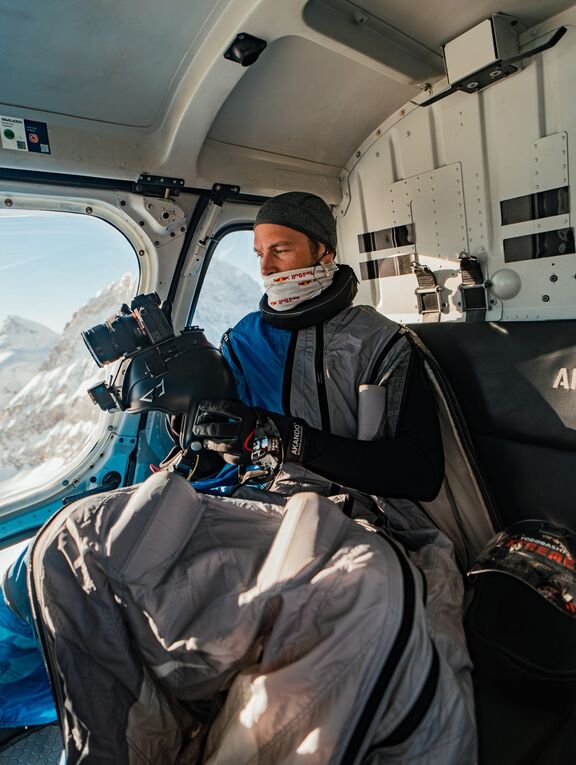 zooom news yodobashi xtreme 9 red bull delivery image 03