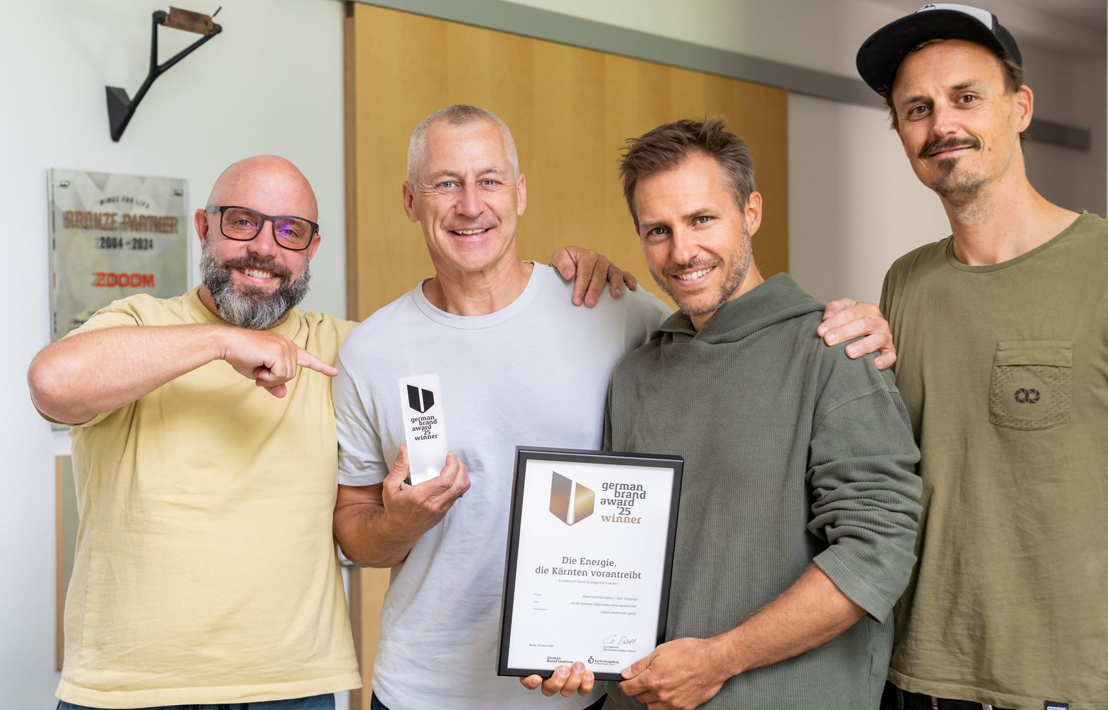 zooom news kelag and zooom win brand award hero desktop
