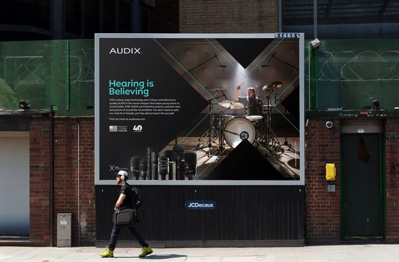 zooom project audix billboard mockup